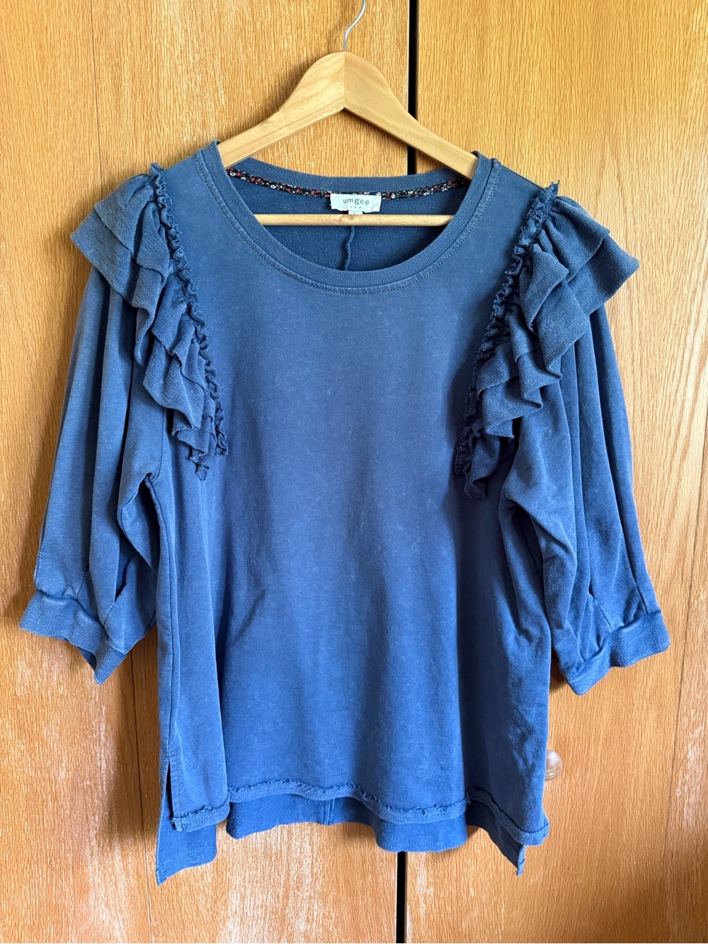 Umgee Navy Blue Ruffle Sleeve Sweatshirt